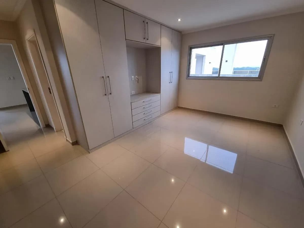 Departamento de 4 dormitorios en Alquiler en Las Lomas (Carmelitas), Asunción - Image 10