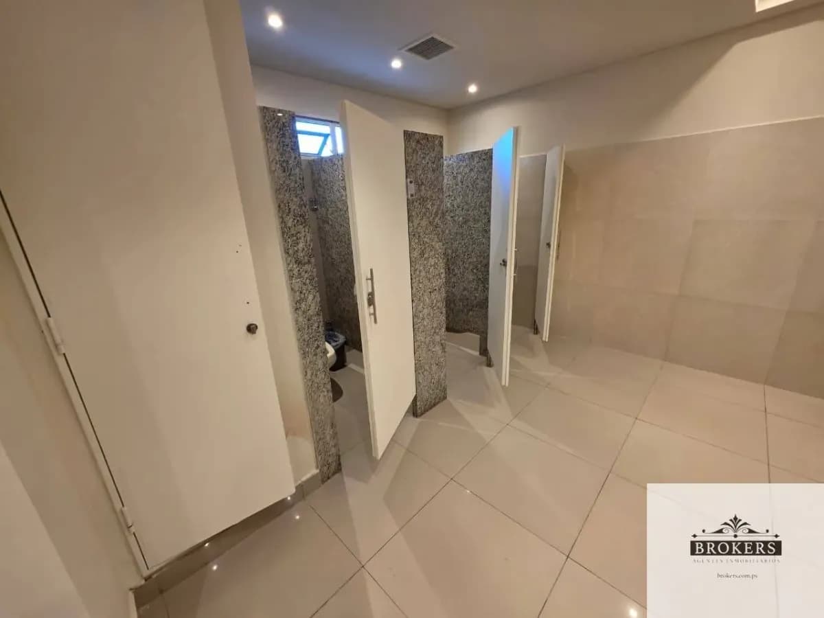 Commercial Space of 420m² for Rent in Ycuá Satí, Asunción - Image 16