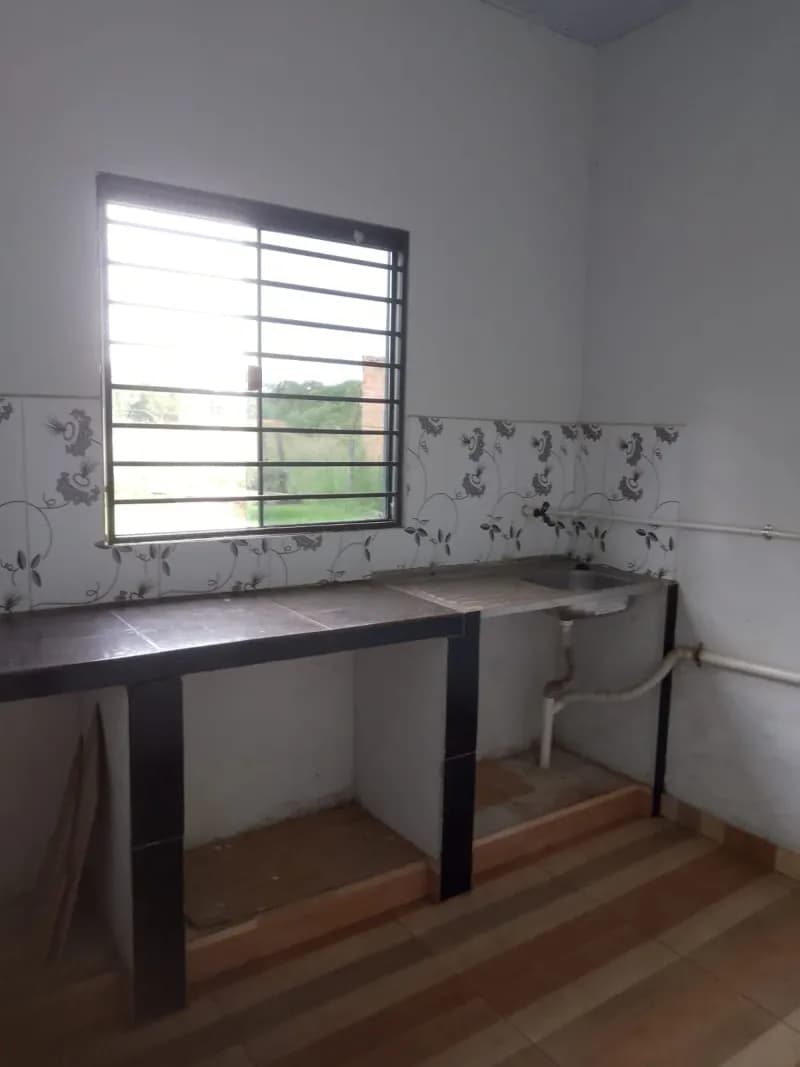 3-Bedroom House, 90m², for Sale on Marista Street, Coronel Oviedo - Image 3