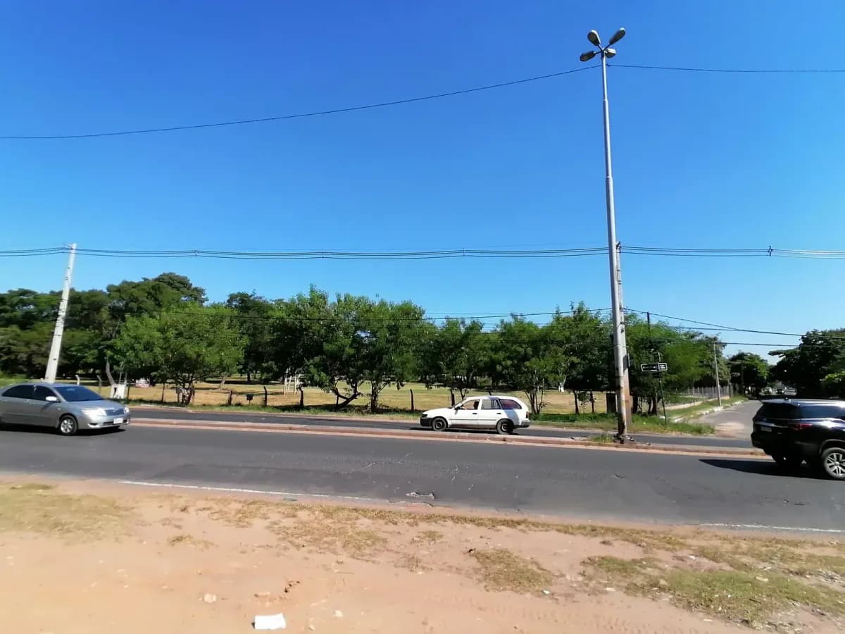 Terreno de 65m² à Venda em Loma Pytá, Assunção - Image 6