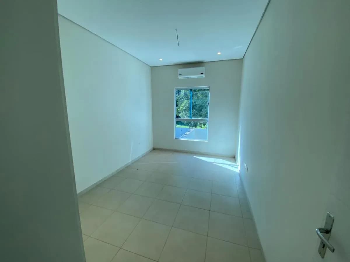3-Bedroom House for Sale in Cuarto Barrio, Luque - Image 12