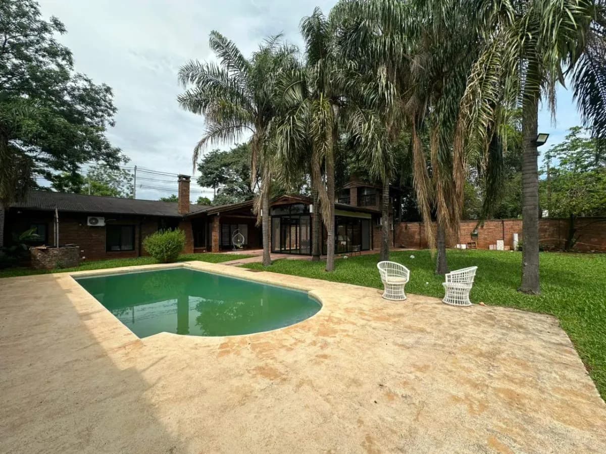 5-Bedroom House for Rent in Villa Ofelia, Fernando de la Mora - Image 6