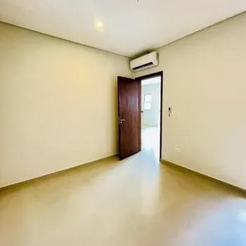 Office of 270m² for Sale in Ricardo Brugada, Lambaré - Image 13