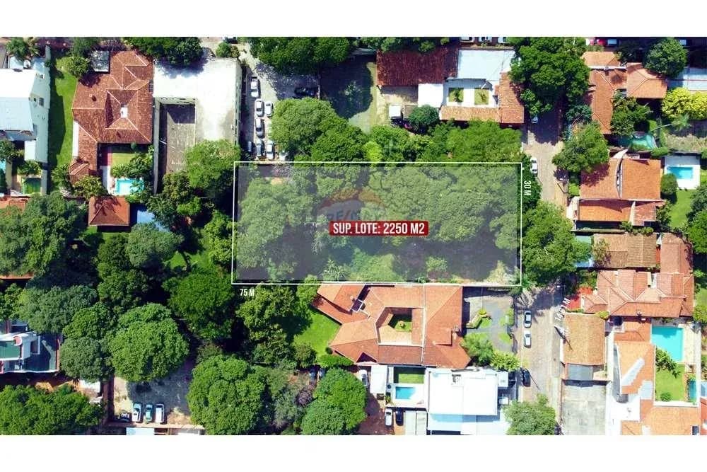 Terreno de 2,250m² en Venta en Herrera, Asunción