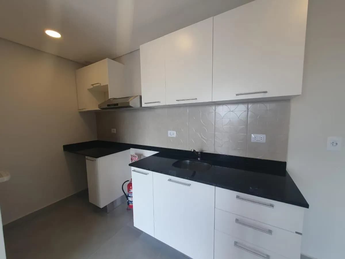 2-Bedroom Apartment for Sale in Lambaré - Image 4