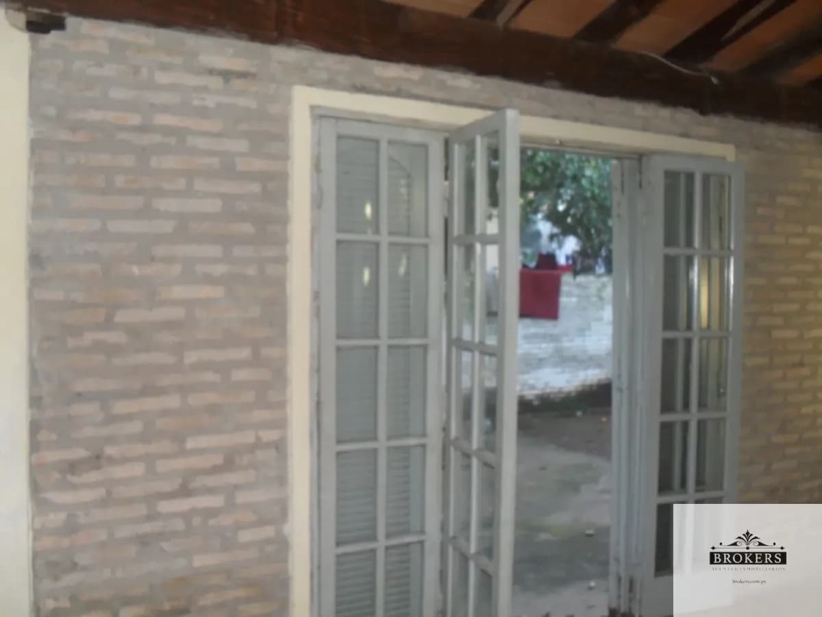Casa de 3 dormitorios en Venta en Hipodrómo, Lambaré