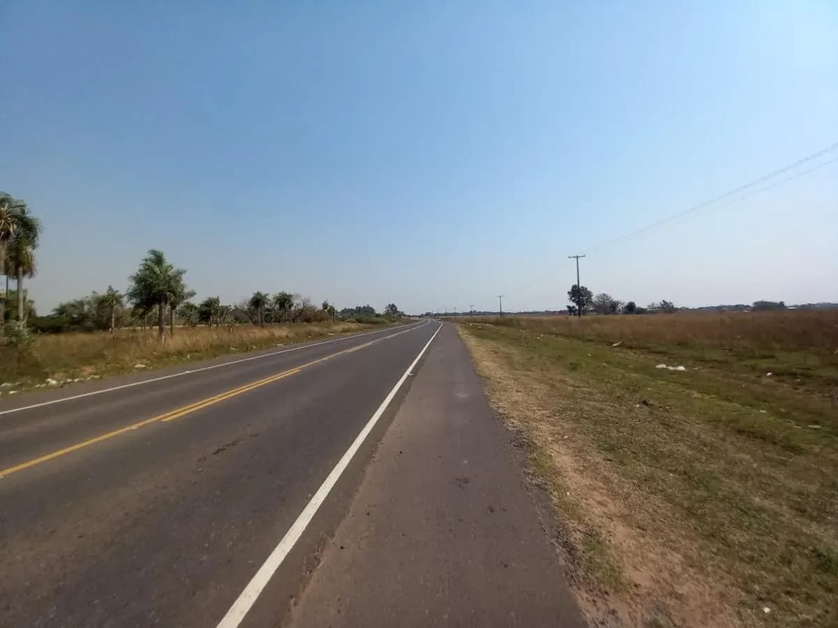 Terreno de 8m² à Venda em Ypané - Image 4