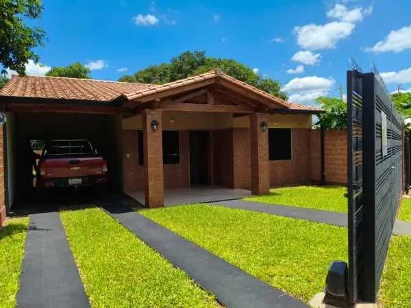 Casa de 3 quartos à venda no Centro, Villa Elisa