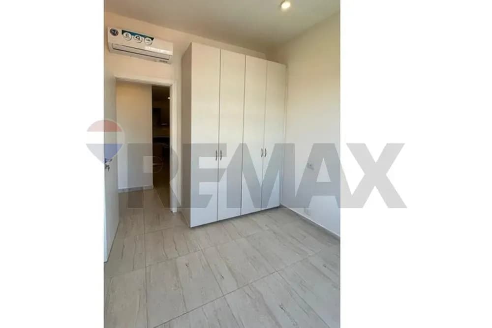 2-Bedroom Apartment for Sale in Herrera, Asunción - Image 10