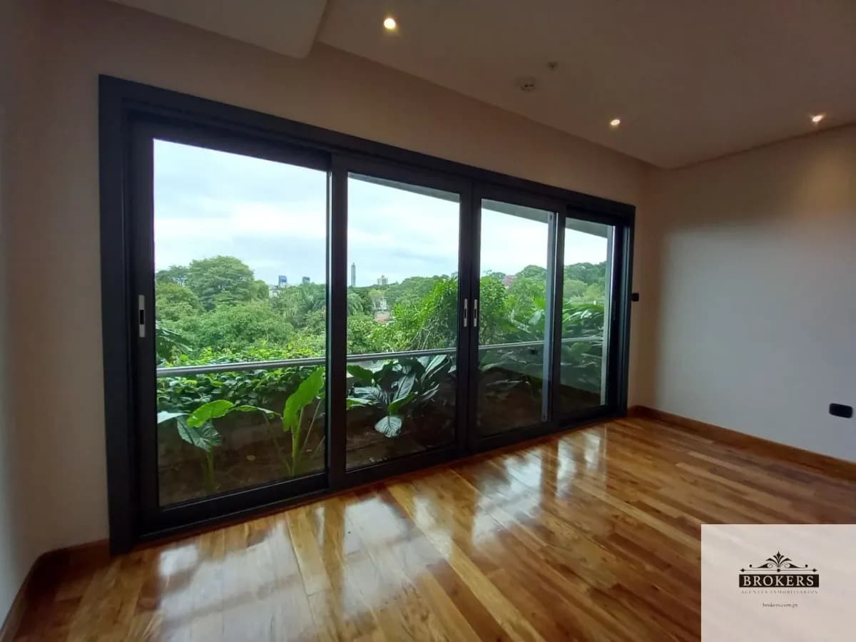 2-Bedroom Apartment for Rent in Madame Lynch, Asunción - Image 4