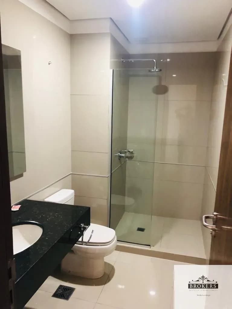 Departamento de 2 dormitorios en Alquiler en Madame Lynch, Asunción - Image 11