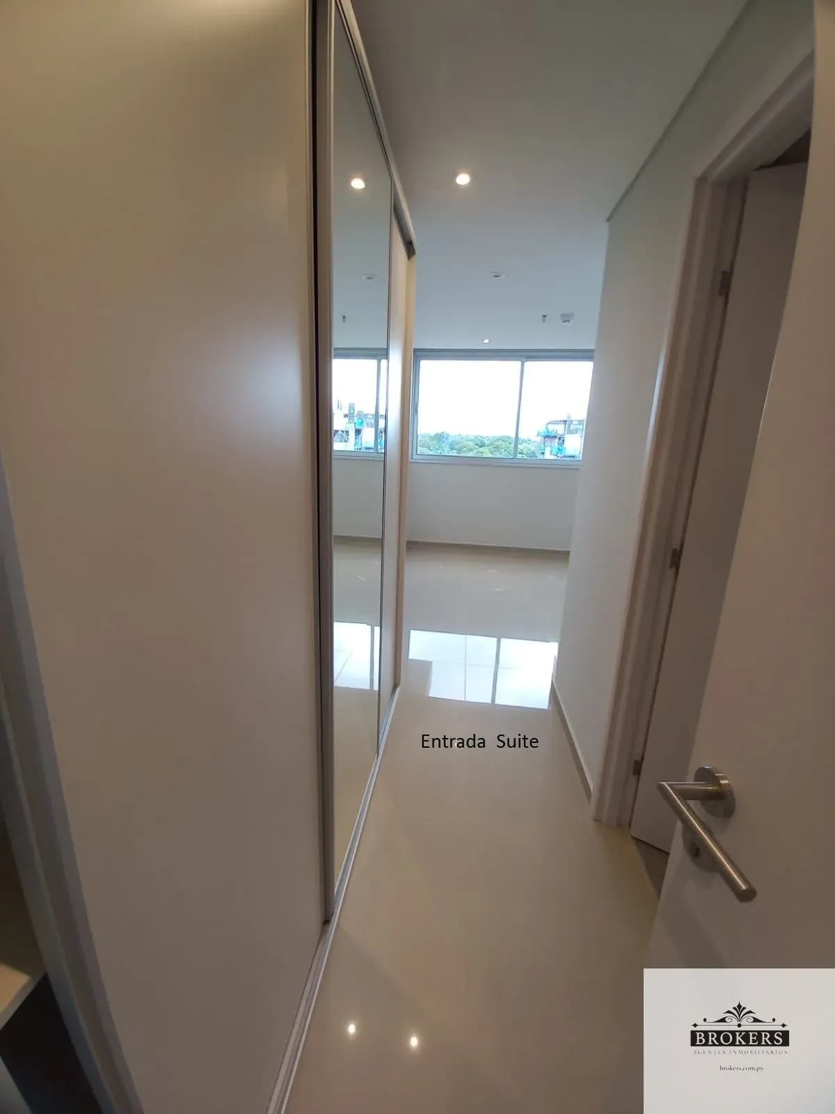 Departamento de 2 dormitorios en Alquiler en Mariscal Estigarribia, Asunción - Image 5