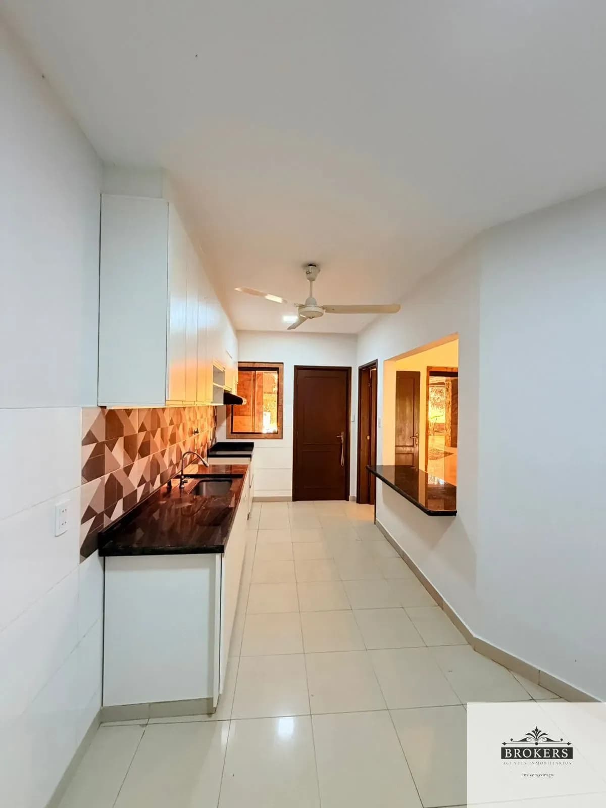 Casa de 3 dormitorios en Venta en Estanzuela, Fernando de la Mora - Image 11