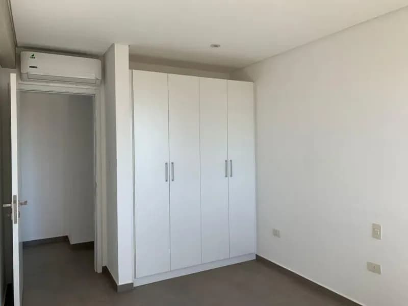 Departamento de 2 dormitorios en Venta en Ciudad Nueva, Lambaré - Image 4