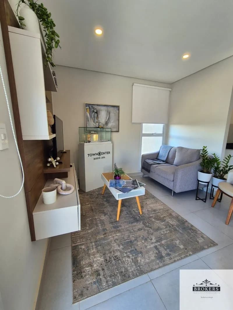 2-Bedroom Apartment for Sale in Estanzuela, Fernando de la Mora - Image 4
