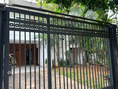 Propiedad de Lenka Oñate