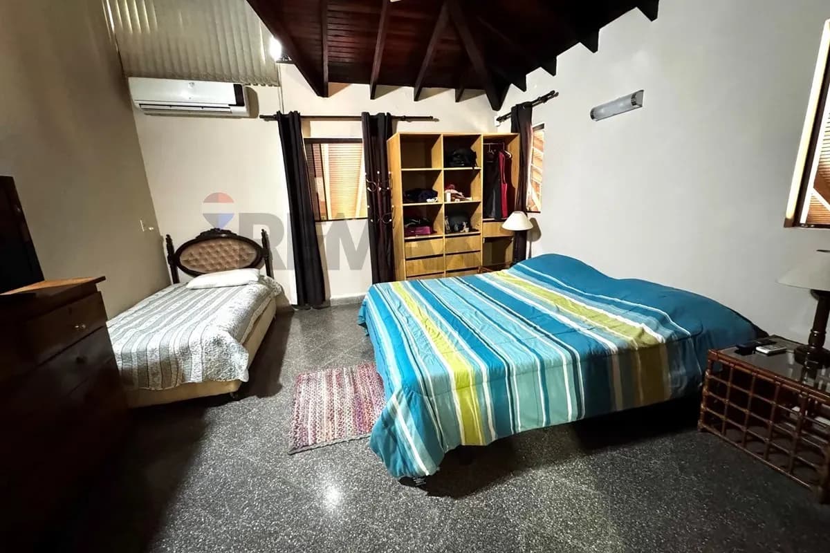 6-Bedroom House for Sale in Historic Center, San Bernardino - Image 12