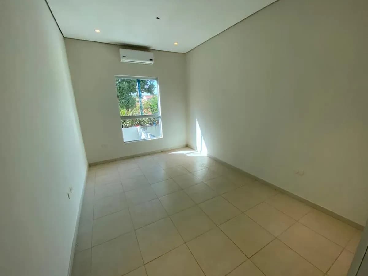 3-Bedroom House for Sale in Cuarto Barrio, Luque - Image 13