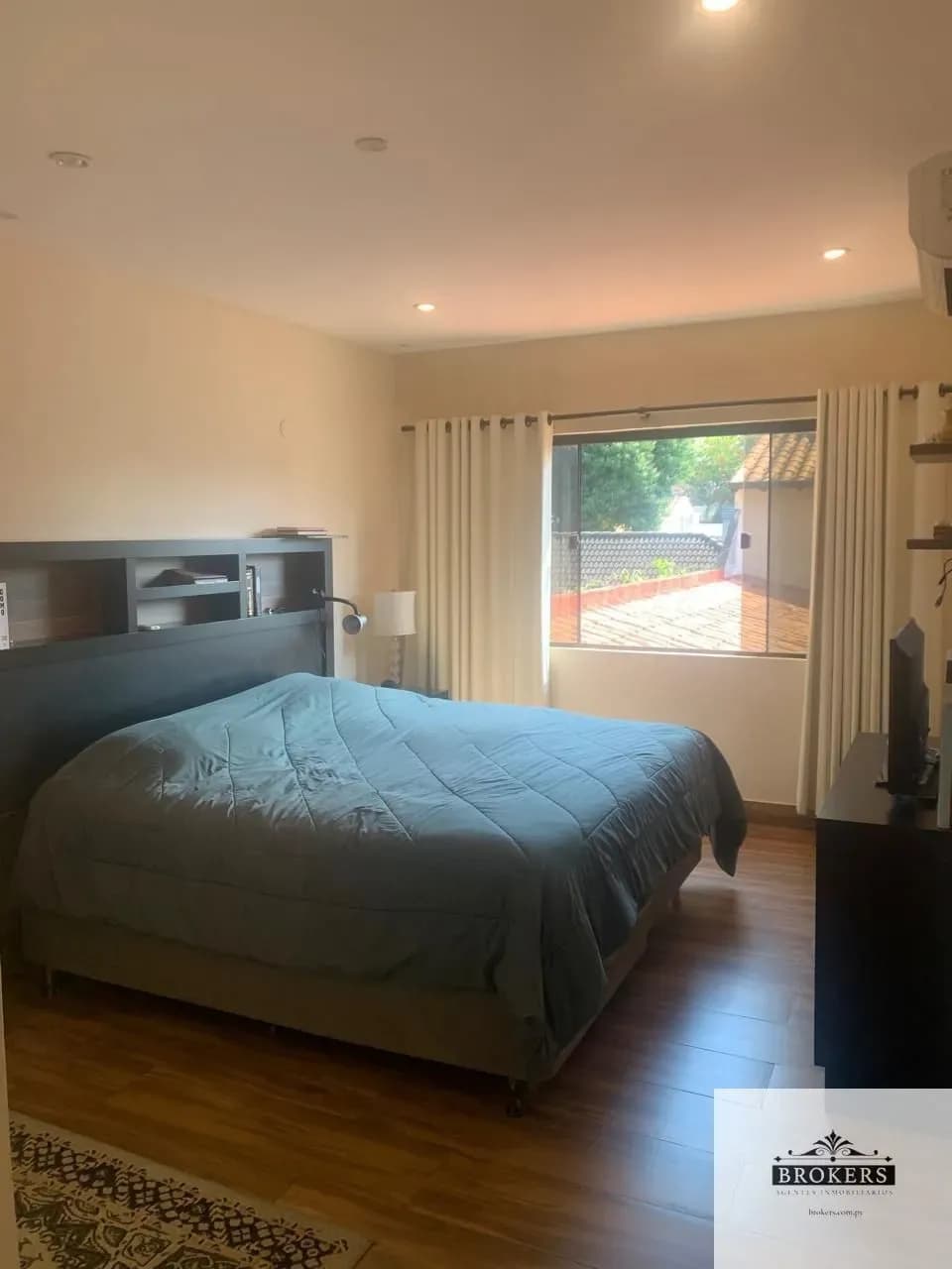 4-Bedroom House for Sale in Santo Domingo, Asunción - Image 16