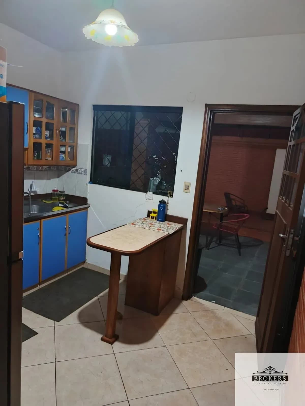 4-Bedroom House for Sale in Lambaré - Image 6