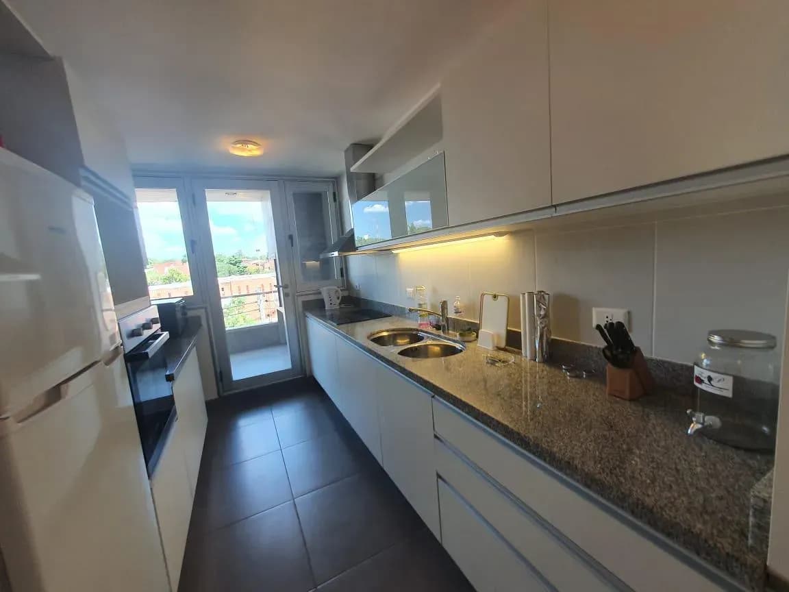 2-Bedroom Apartment for Sale in Gral. Bernardino Caballero, Lambaré - Image 2