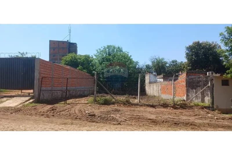 Terreno de 384m² à Venda em Loma Pytá, Asunción - Image 2