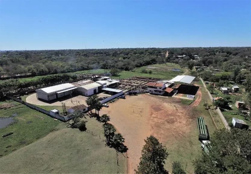 Local Comercial de 120m² en Venta en Segundo Barrio, Luque - Image 3