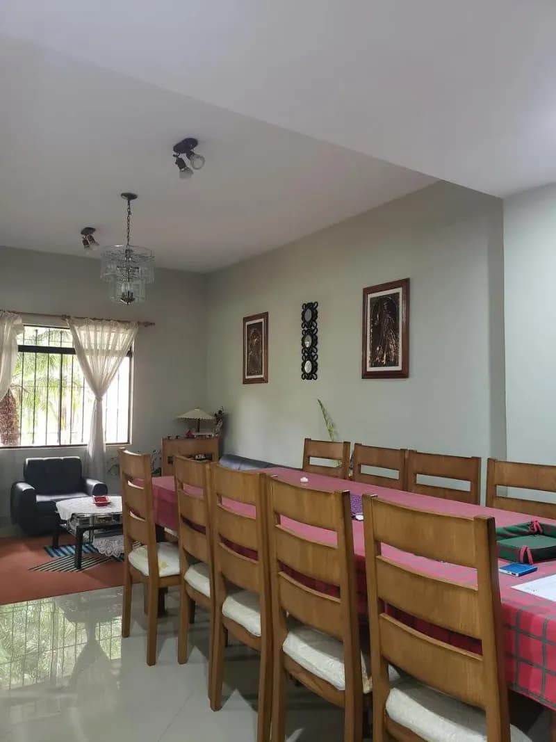 4-Bedroom House for Sale in Villa Ofelia, Fernando de la Mora - Image 4