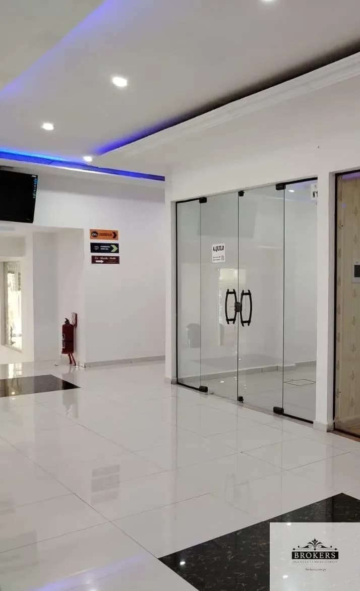Retail Space of 25m² for Rent in Laguna Grande, Fernando de la Mora - Image 3