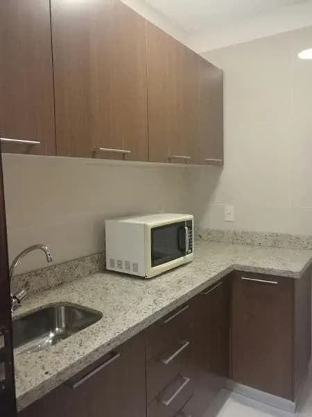 Espaço Comercial de 1.200m² para Aluguel em Salvador del Mundo, Assunção - Image 14