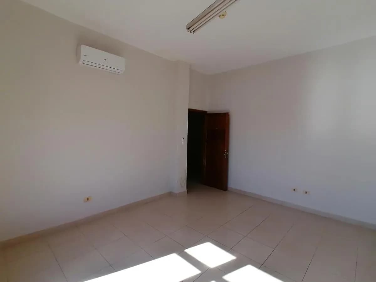 2-Bedroom Apartment for Rent in La Encarnación, Lambaré - Image 7