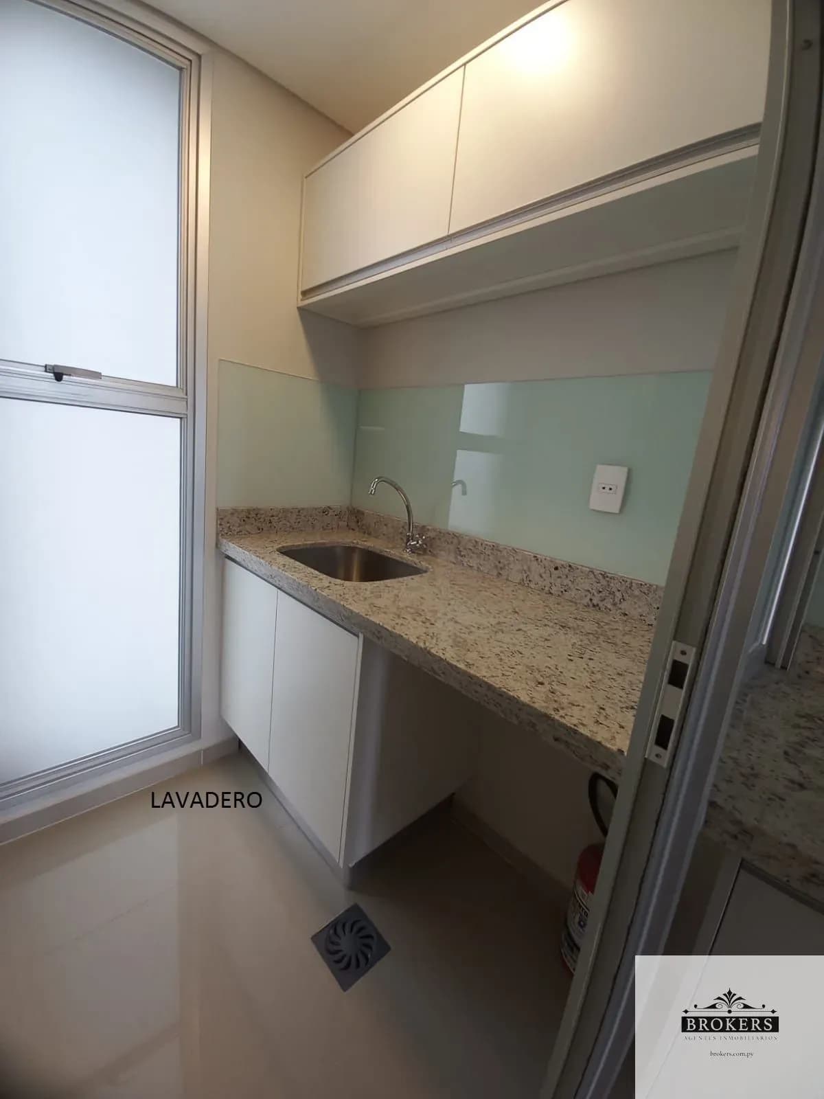 Departamento de 2 dormitorios en Alquiler en Mariscal Estigarribia, Asunción - Image 13