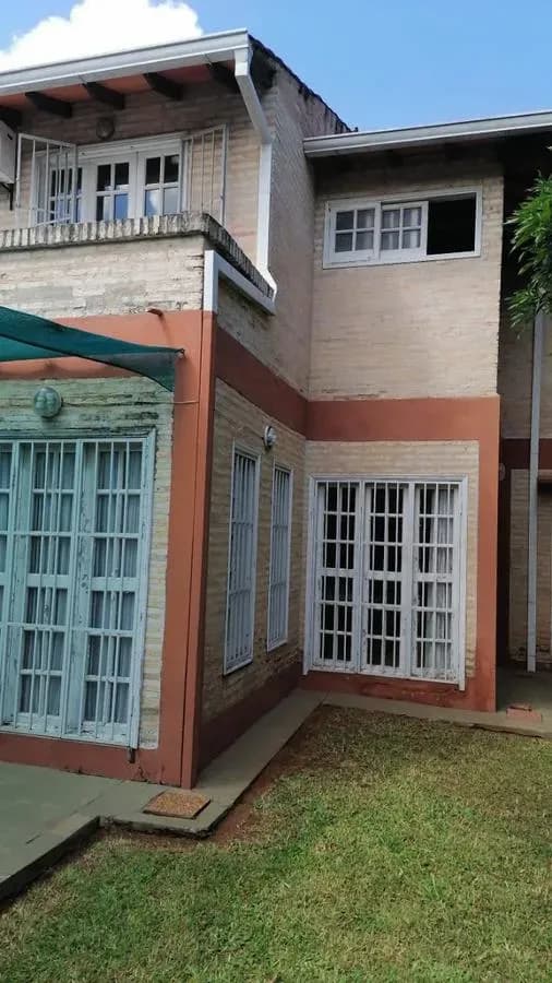 3-Bedroom House for Sale in Lambaré - Image 10
