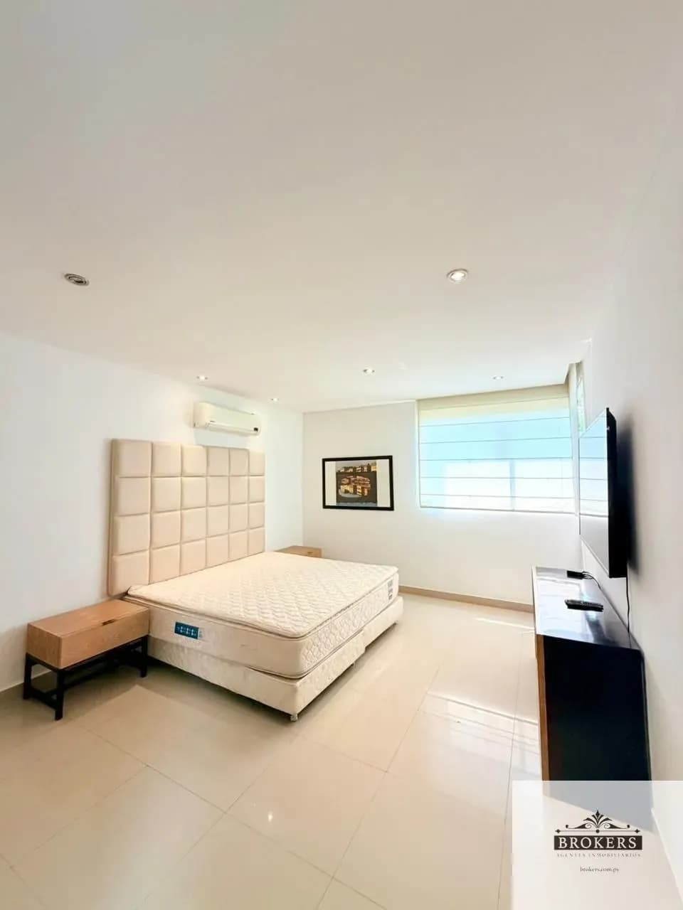 5-Bedroom House for Sale in Mbocayaty, Asunción - Image 17