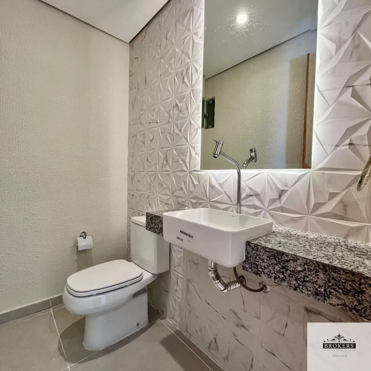 3-Bedroom Apartment for Rent in Jara, Lambaré - Image 10