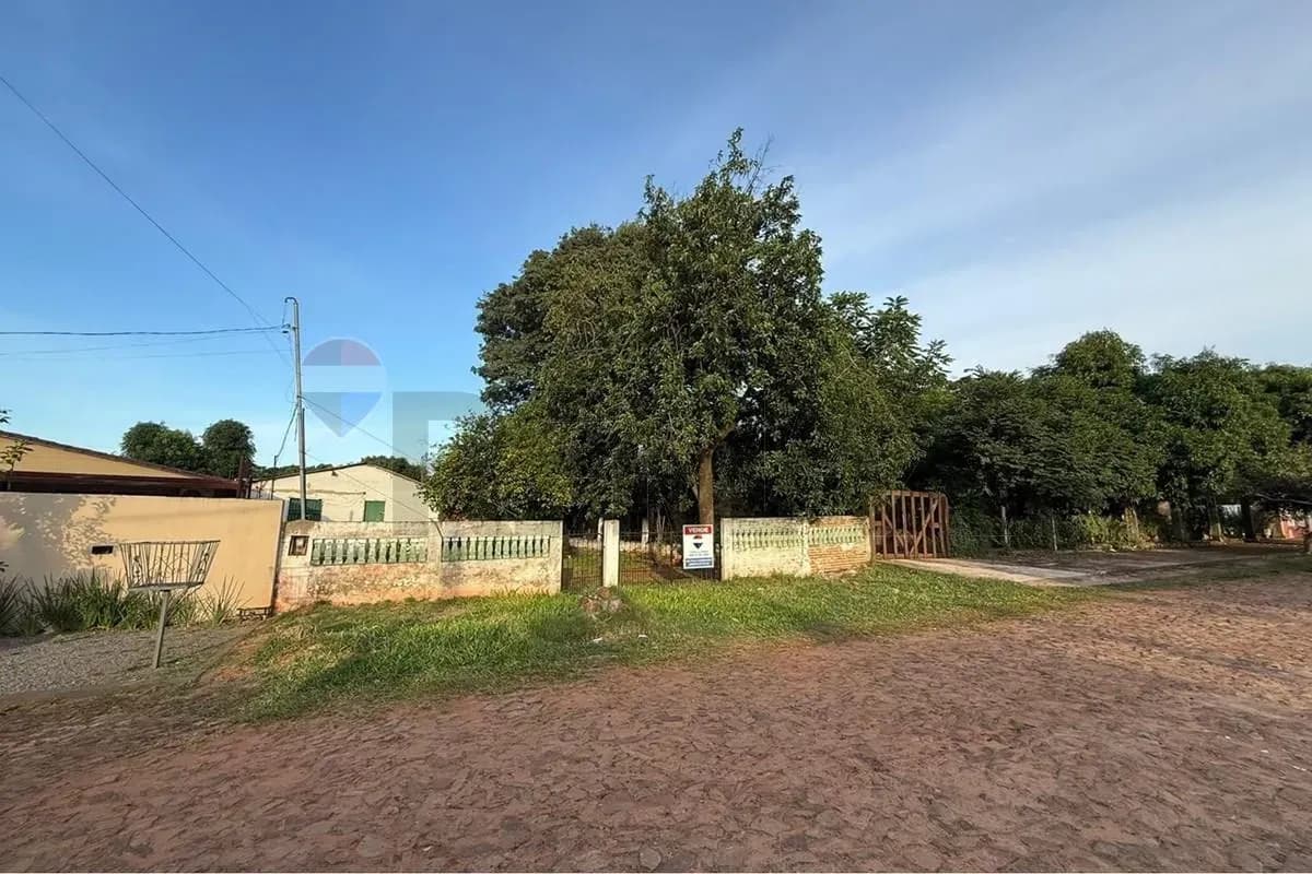 378m² Lot for Sale in San Lorenzo - Image 2