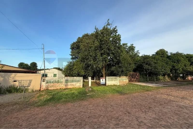 378m² Lot for Sale in San Lorenzo - Image 2