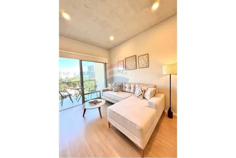 1-Bedroom Apartment for Sale in Ycuá Satí, Asunción - Image 5