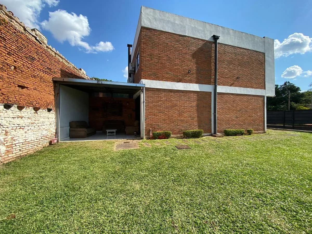 Casa de 3 dormitorios en Venta en Laurelty, Luque - Image 7