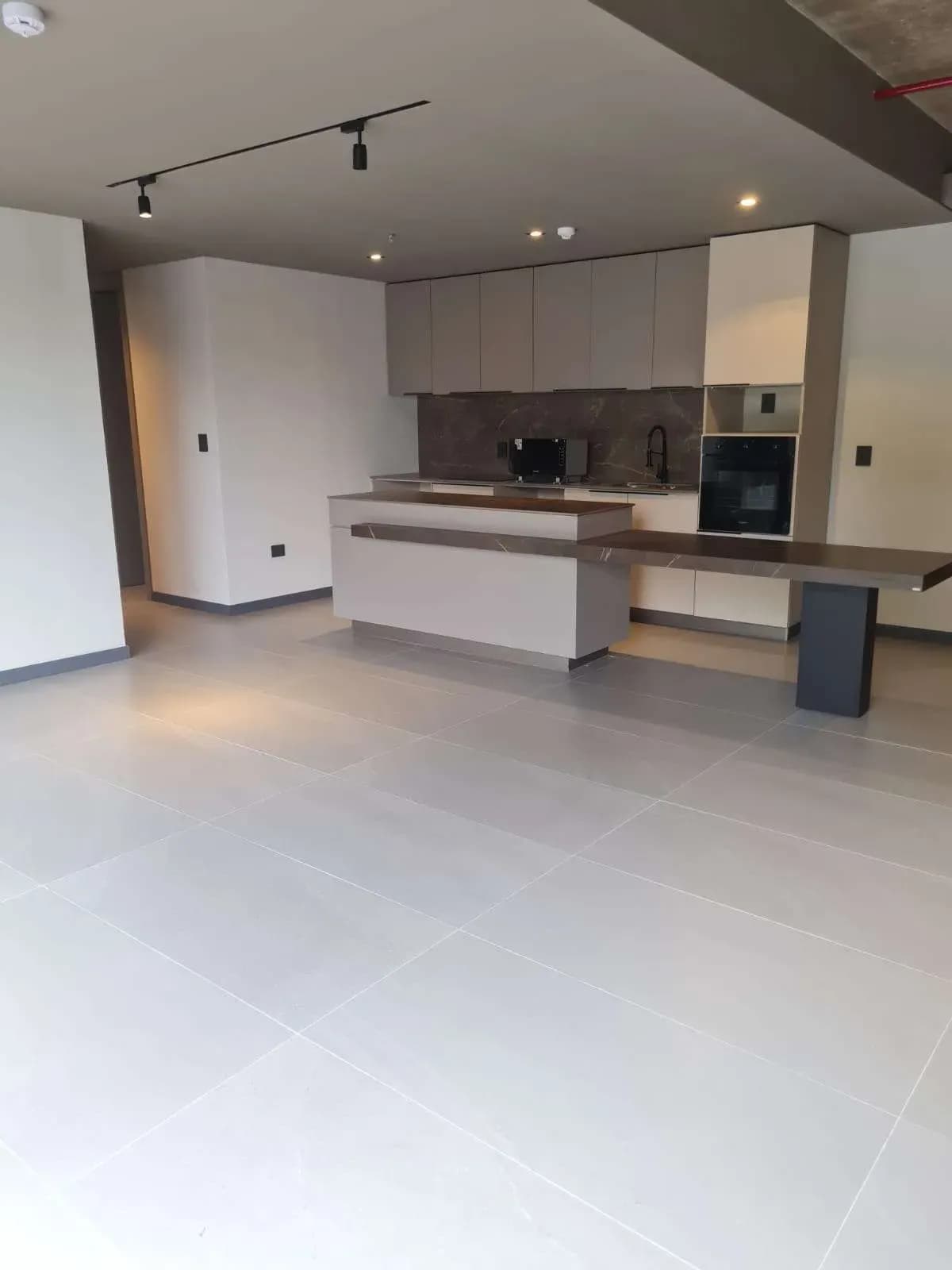 Departamento de 2 dormitorios en Alquiler en Gral. Bernardino Caballero, Asunción - Image 12