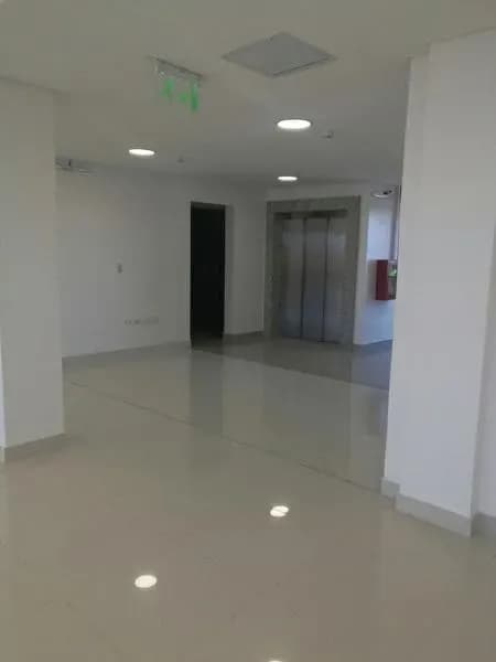 Espaço Comercial de 1.200m² para Aluguel em Salvador del Mundo, Assunção - Image 10
