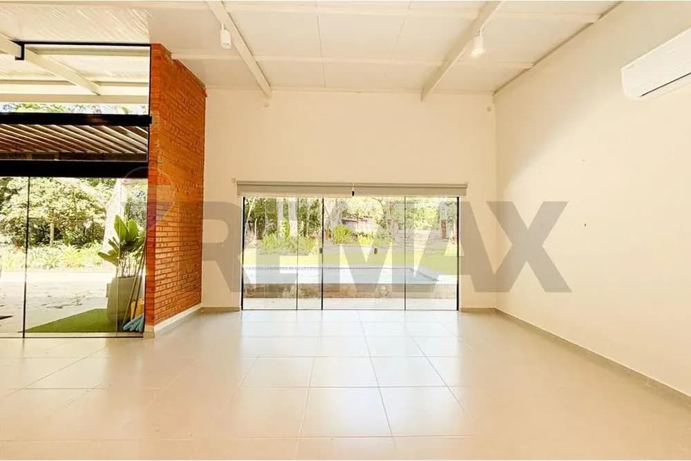Casa de 3 dormitorios en Venta en Altos - Image 15