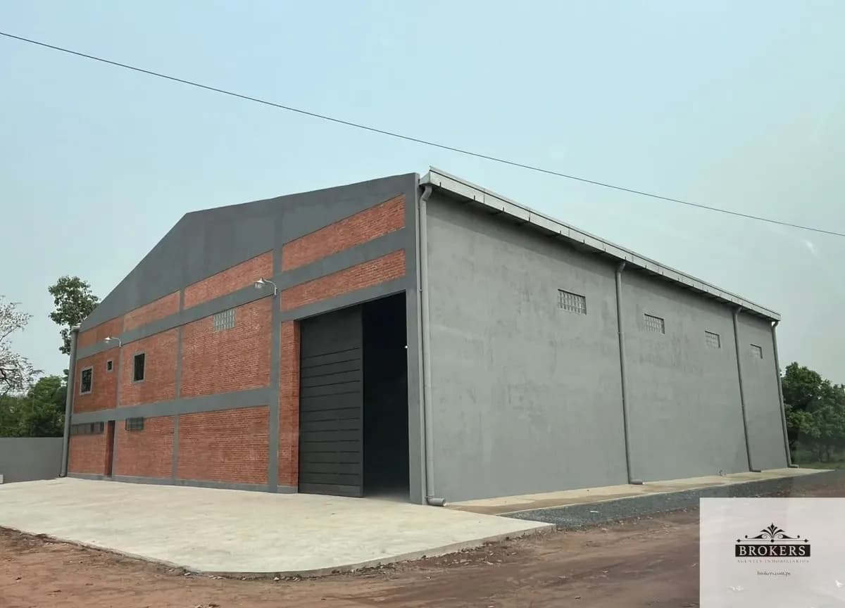 Warehouse of 700m² for Sale in Rosa Mística, Mariano Roque Alonso - Image 3