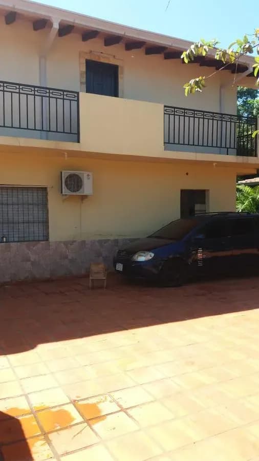 4-Bedroom House for Sale in Capiatá - Image 3