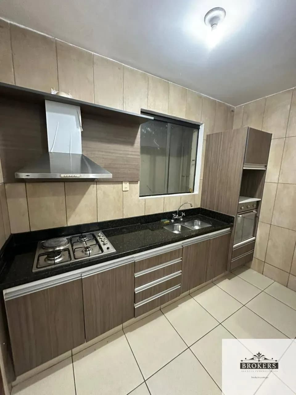 2-Bedroom Apartment for Sale in Mburicaó, Asunción - Image 6