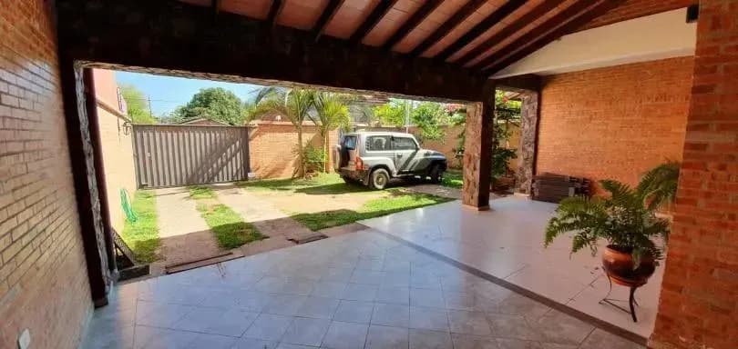 3-Bedroom House for Sale in Laguna Satí, Fernando de la Mora - Image 7