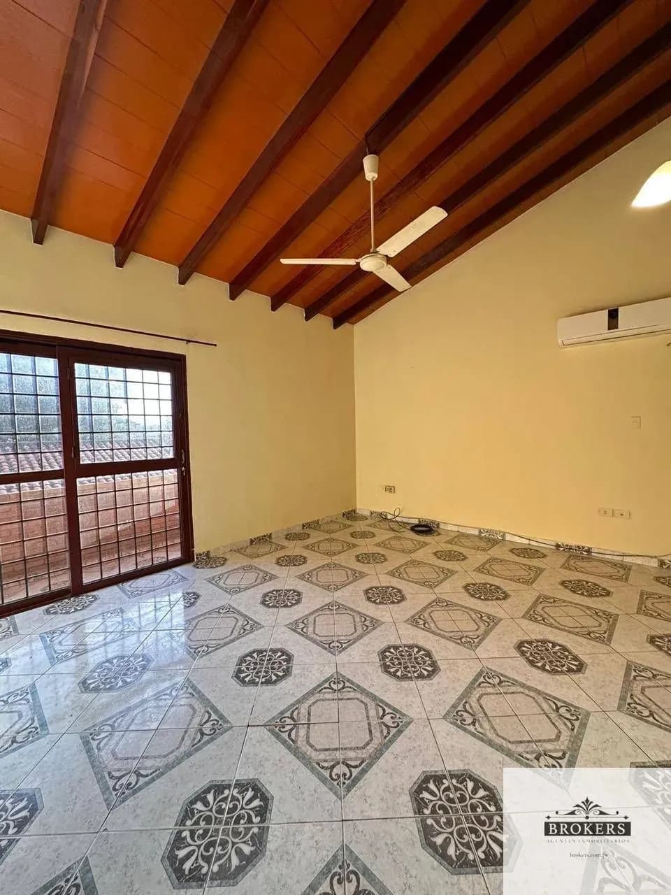 Local Comercial de 360m² en Alquiler en Villa Virginia, Lambaré - Image 19