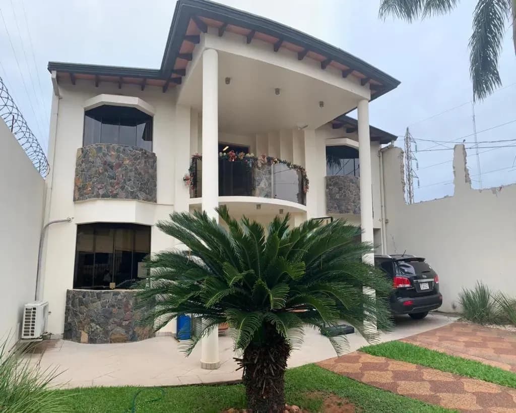 Casa de 3 dormitorios en Venta en San Cristóbal, Asunción - Image 10