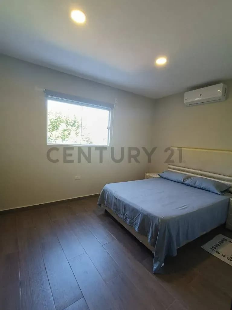 Casa de 3 dormitorios en Alquiler en San Bernardino - Image 13