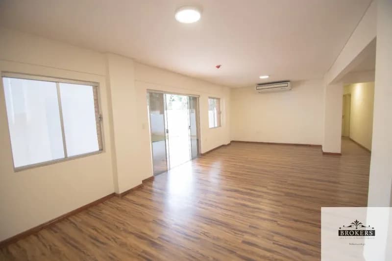 Departamento de 3 dormitorios en Alquiler en Recoleta, Asunción - Image 2